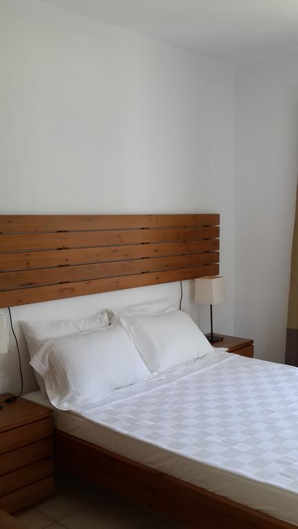 Meis Hotel Bitez Quarto foto